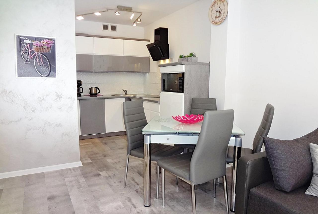 Hello Apartamenty - Lesny Dom คาร์ปัตซ์ ภายนอก รูปภาพ